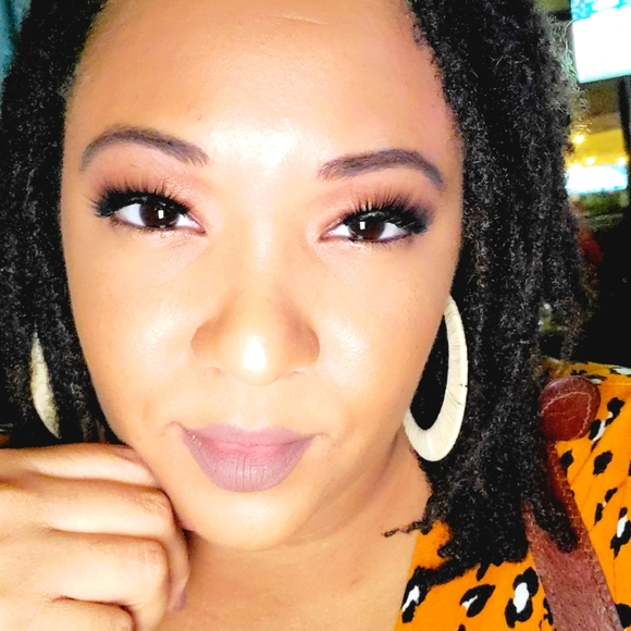 Meet your Posher, Mahogany - Picture 1 of 1